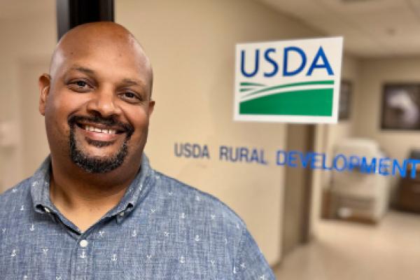 Photo of USDA sign