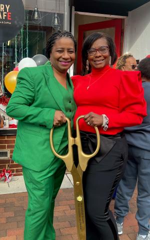 Afreda Jarrett-Reynolds and Shelby Brown-McDowney at The Story Cafe ribbon cutting