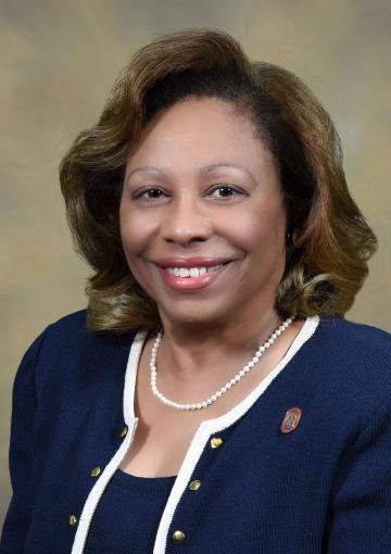 Headshot - Dr. Saundra Glover