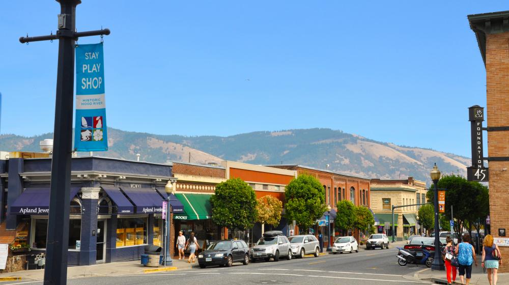 Photo of downtown Hood River, Oregon, in the Columbia Gorge