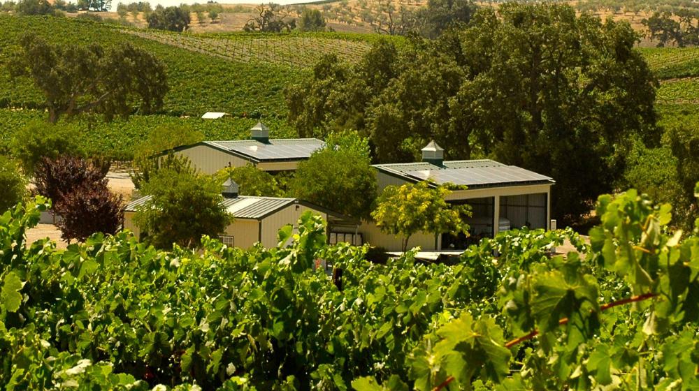 Image of solar panels at Pomar Junction Winery in Templeton, California 