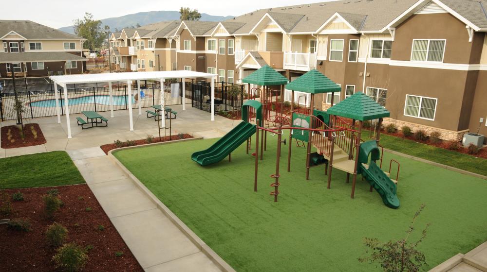 Image of Terracina Oaks apartments in Greenfield, California, a new farm labor housing project.