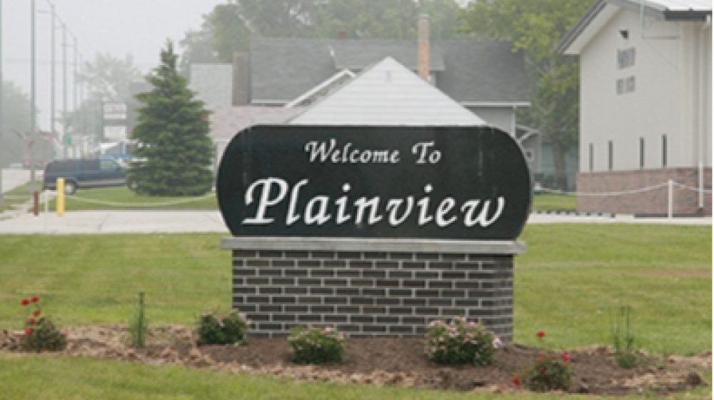 Welcome to Plainview sign.