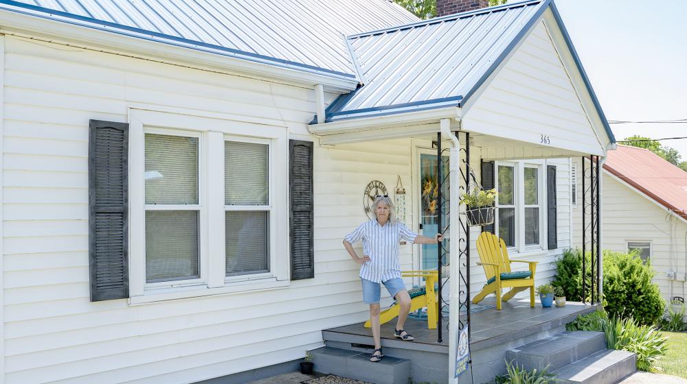 Linda Lawson on the front porch of her Wytheville, Va., home.