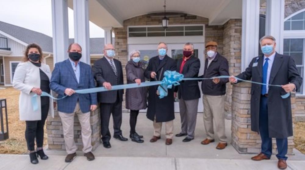 photo of ribbon cutting