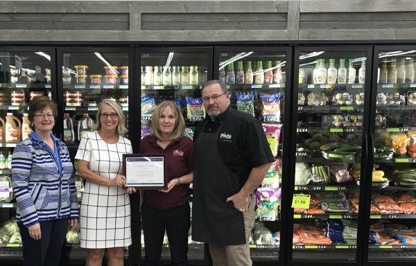Photo Chuck's Foodland, Inc.