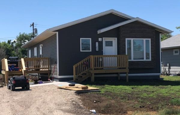 Ashley Schoefield's new home photo