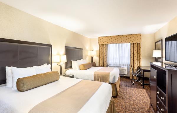 The Best Western Astoria Bayfront Hotel remained open amid the coronavirus pandemic, providing lodging for essential employees and continued employment for its staff.