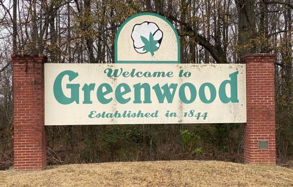 Greenwood, MS Sign