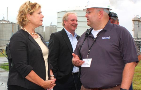 Photo: USDA Rural Business and Cooperatives Administrator Lillian Salerno and Three Rivers Energy employee Erik Chaffer.