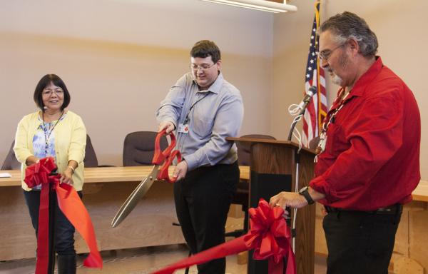 Ribbon cutting for Karuk Tribe&#039;s new wireless network