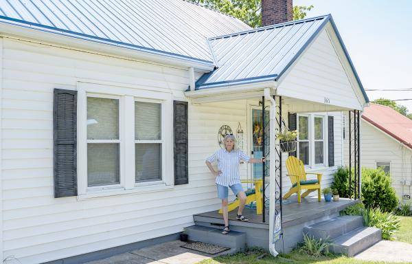 Linda Lawson on the front porch of her Wytheville, Va., home.